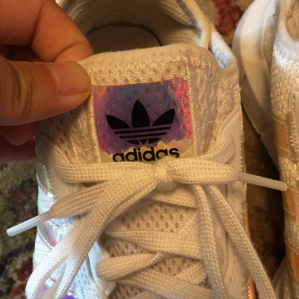 Adidas - Picture 3 of 8
